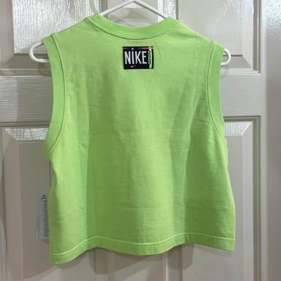 NWT Nike Women’s Cropped Tee - Picture 5 of 6